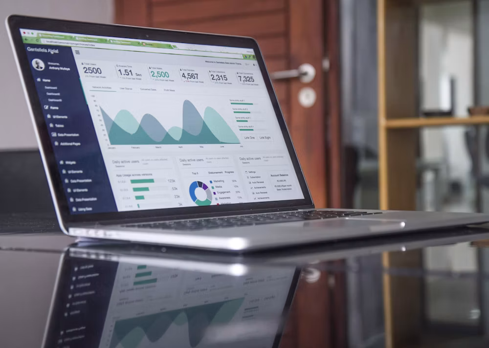 Multi-tenant vertical SaaS analytics dashboard